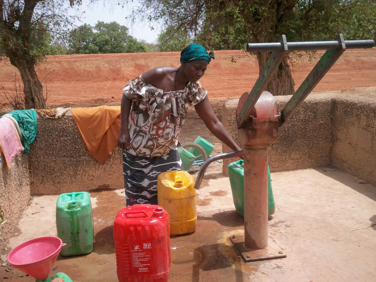 L'eau...si précieuse au Burkina Faso